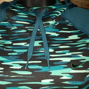 Nike Therma-Fit Hoodie